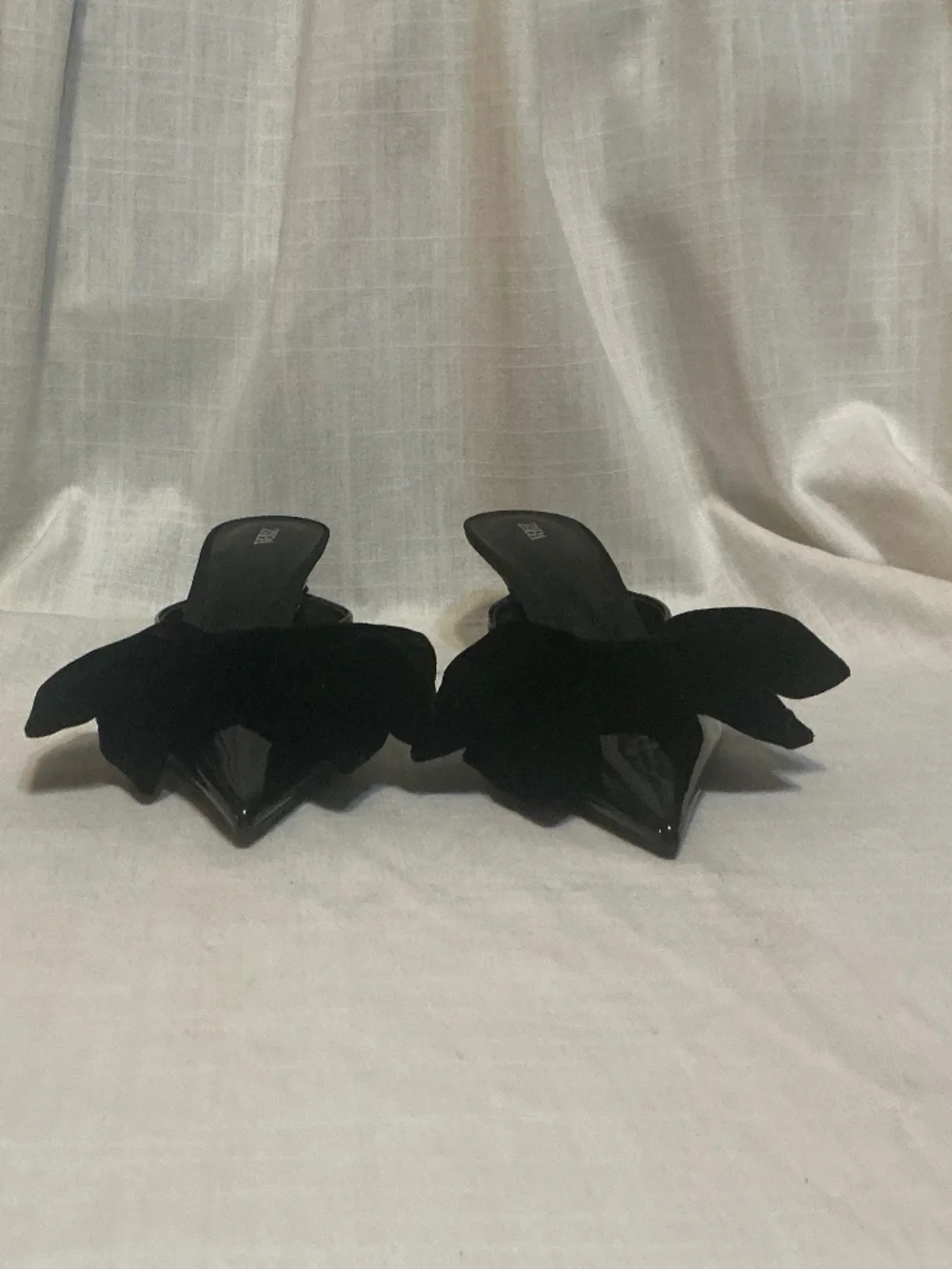 🖤 Zara Velvet Bow Kitten Heel Mules — Black Patent / Velvet Bow - Picture 8 of 8